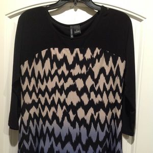 455)  New Direction Size Medium black, royal